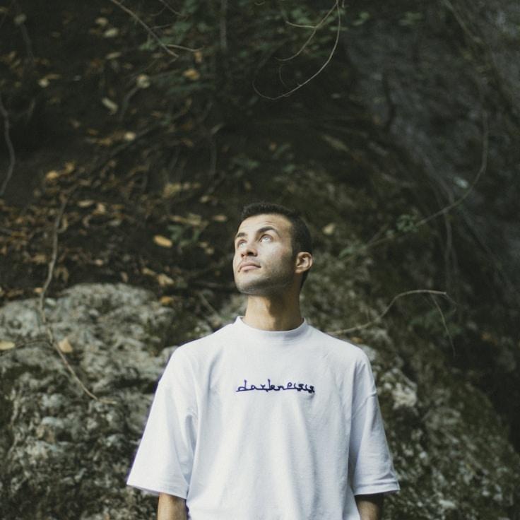 Portrait of Anya Sharma meditation instructor